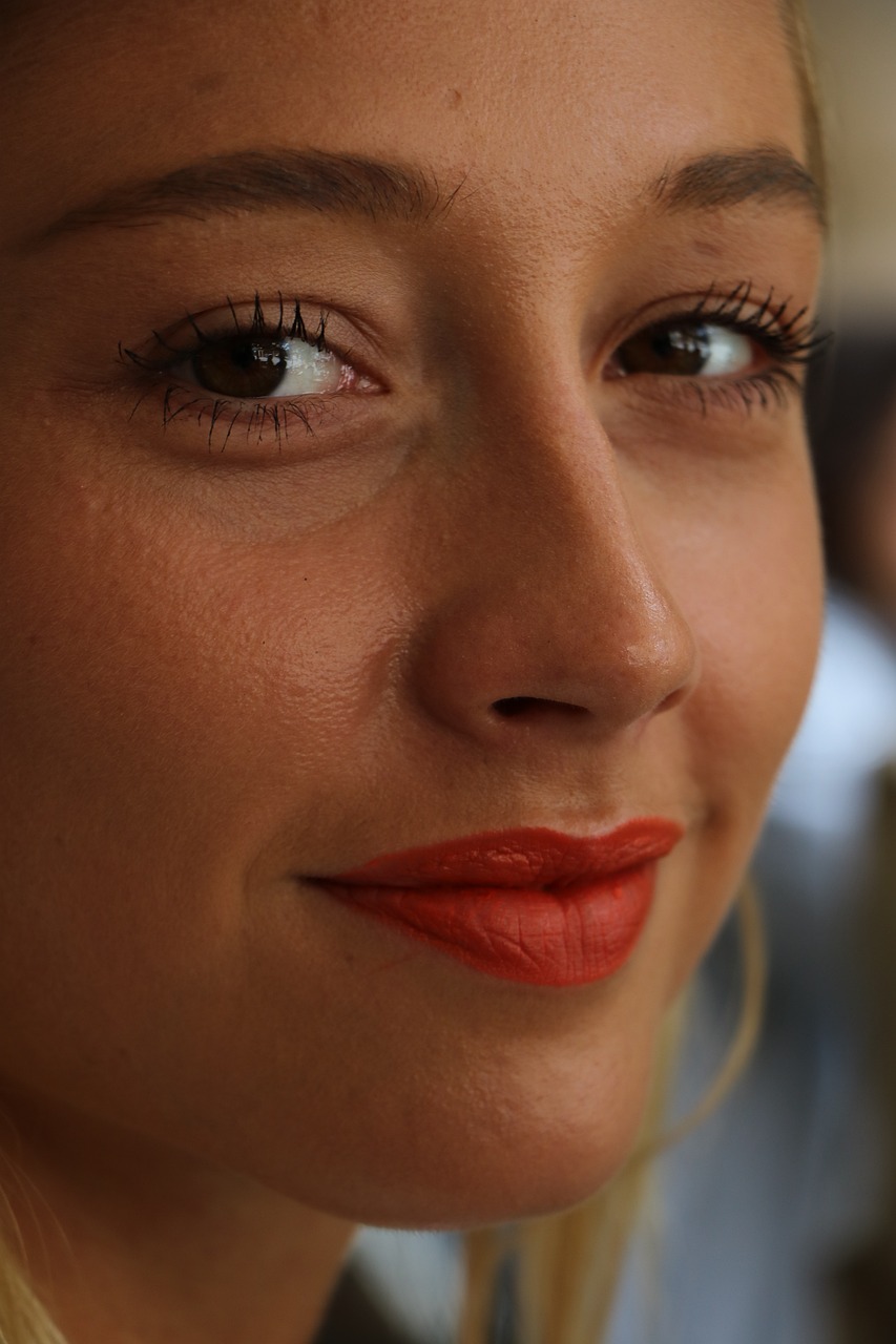 女演員王雙，影視界的璀璨明星之光